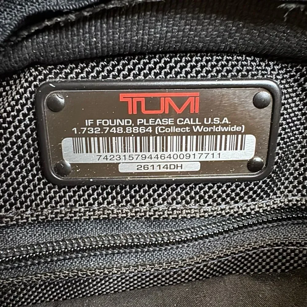 Tumi Black Nylon Laptop Briefcase 26114DH Shoulder Strap Name Tag Pacsafe